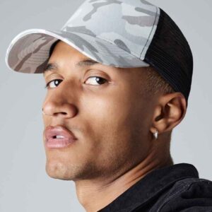 Beechfield Camo Snapback Trucker Cap | Arctic Camo