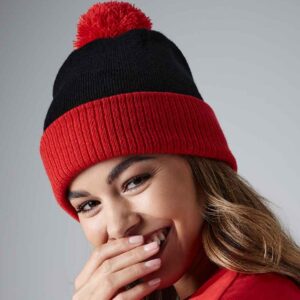 Beechfield Snowstar® Two Tone Beanie | Black/Bright Red