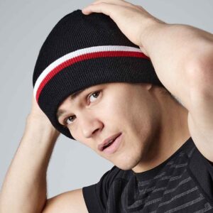 Beechfield Teamwear Beanie | Black/Classic Red/White