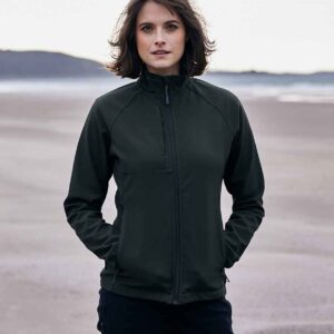 Craghoppers Expert Ladies Basecamp Soft Shell Jacket | Dark Cedar Green