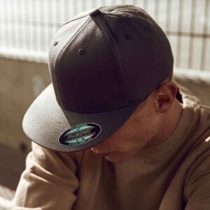 Flexfit Flat Visor Cap | Black