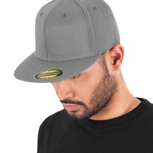 Flexfit Premium 210 Fitted Cap | Black